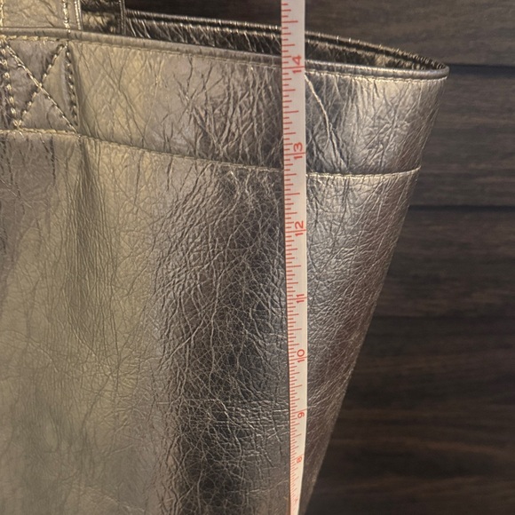 Consuela Metallic Silver Tote - Picture 4 of 5